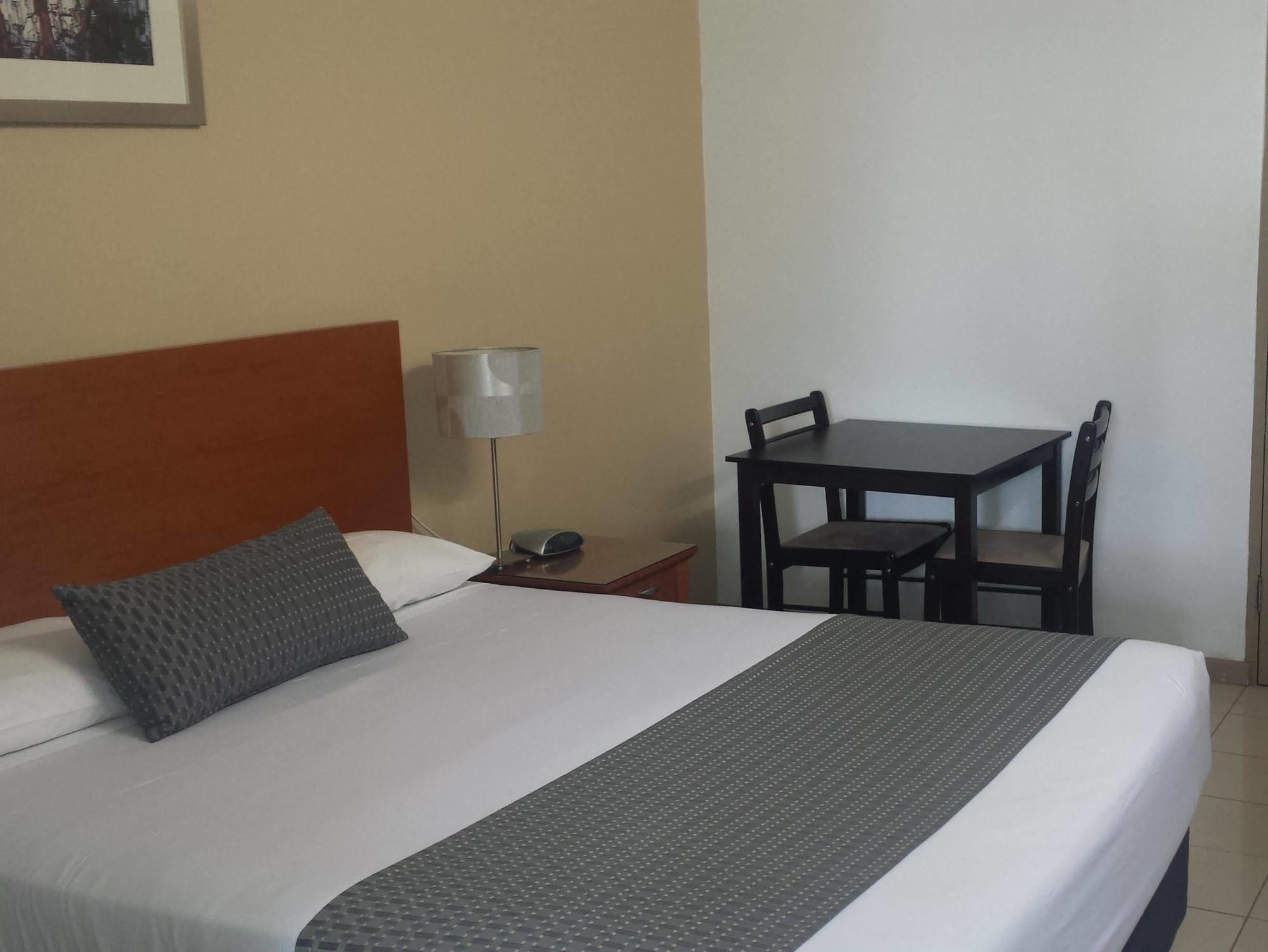 Darwin City Edge Motel & Suites Экстерьер фото