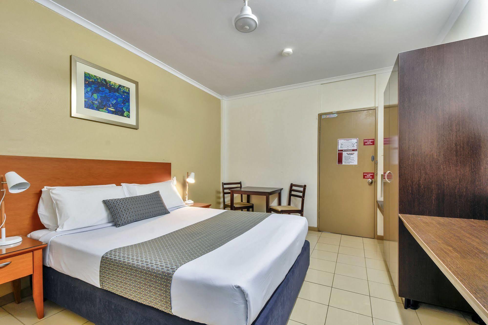 Darwin City Edge Motel & Suites Экстерьер фото