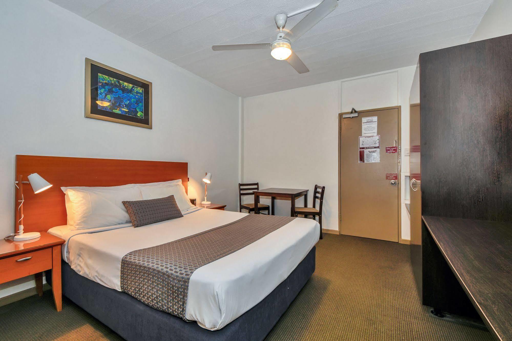 Darwin City Edge Motel & Suites Экстерьер фото